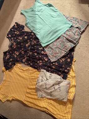 Girls' Dress Bundle size 8